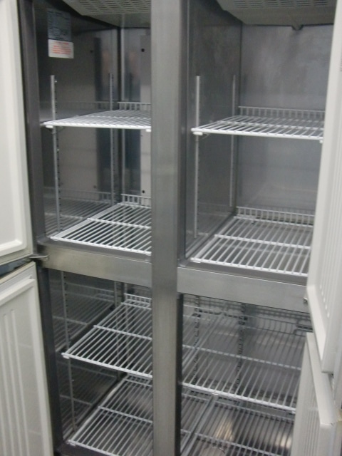 フクシマ URN-31PM1 縦型冷凍冷蔵庫（4枚扉） '09年 - 中古厨房機器.net