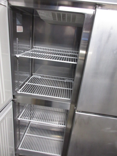 フクシマ URN-40RM 縦型冷蔵庫（4枚扉） '07年 - 中古厨房機器.net