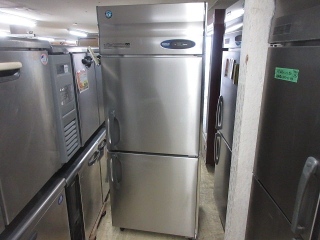 買収 ホシザキ 縦型冷凍庫 HF-180A3 中古 4ヶ月保証 2020年製 三相200V 幅1800x奥行800 厨房